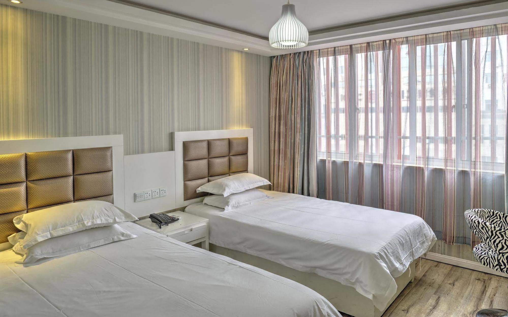 Milan Fashion Hotel Deqing Exterior foto