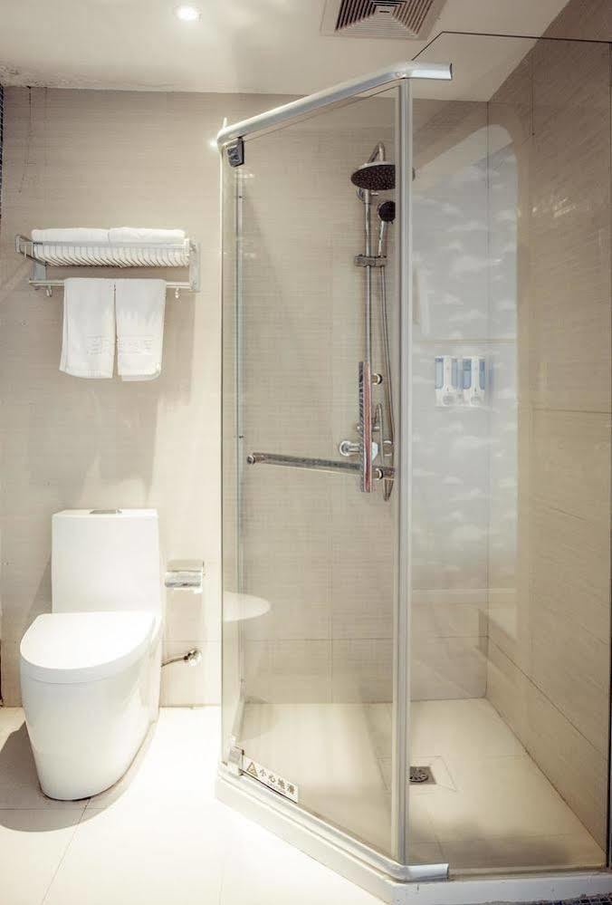 Milan Fashion Hotel Deqing Exterior foto